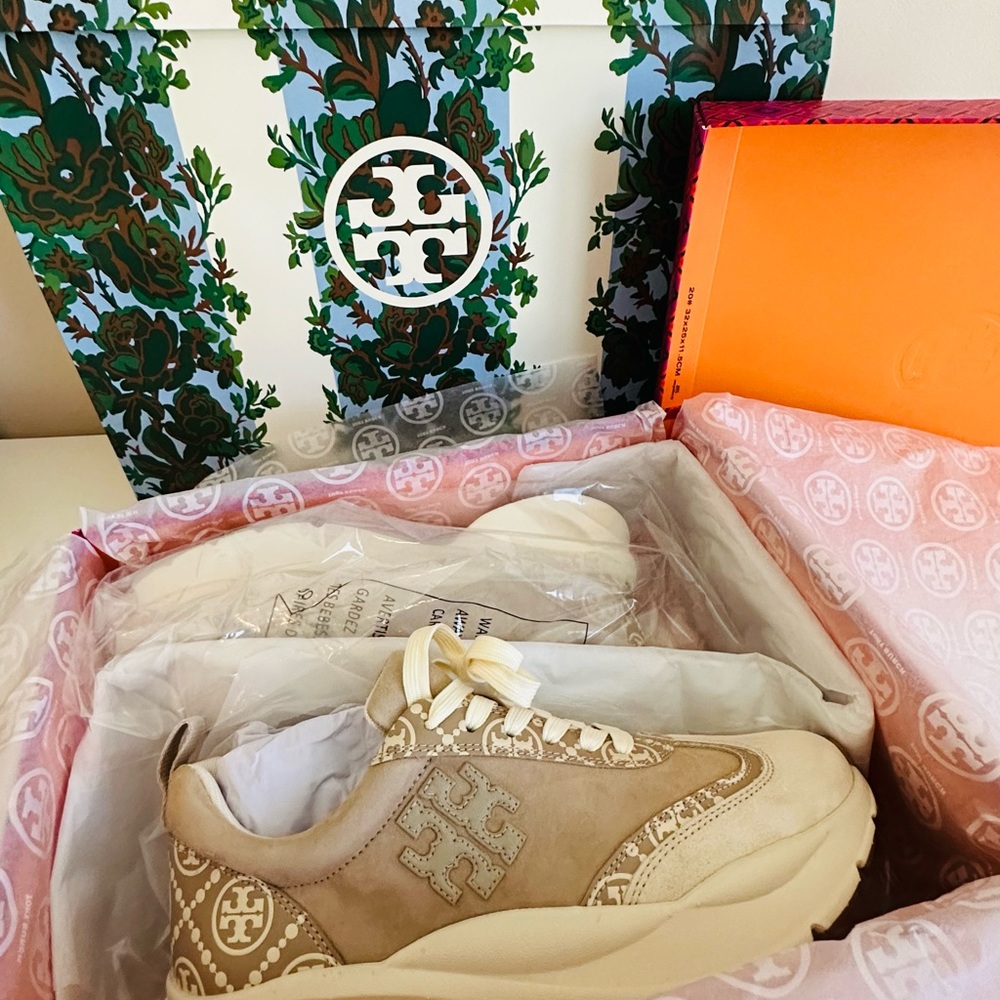 Tory Burch T monogram good luck trainer suede